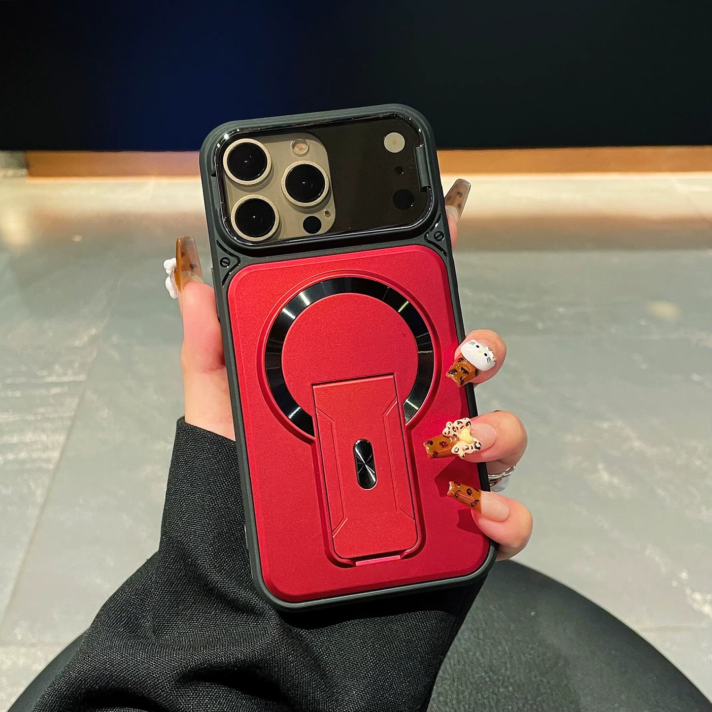 Camera Flip Coverكفر سيليكون مقوّى MagSafe Stand